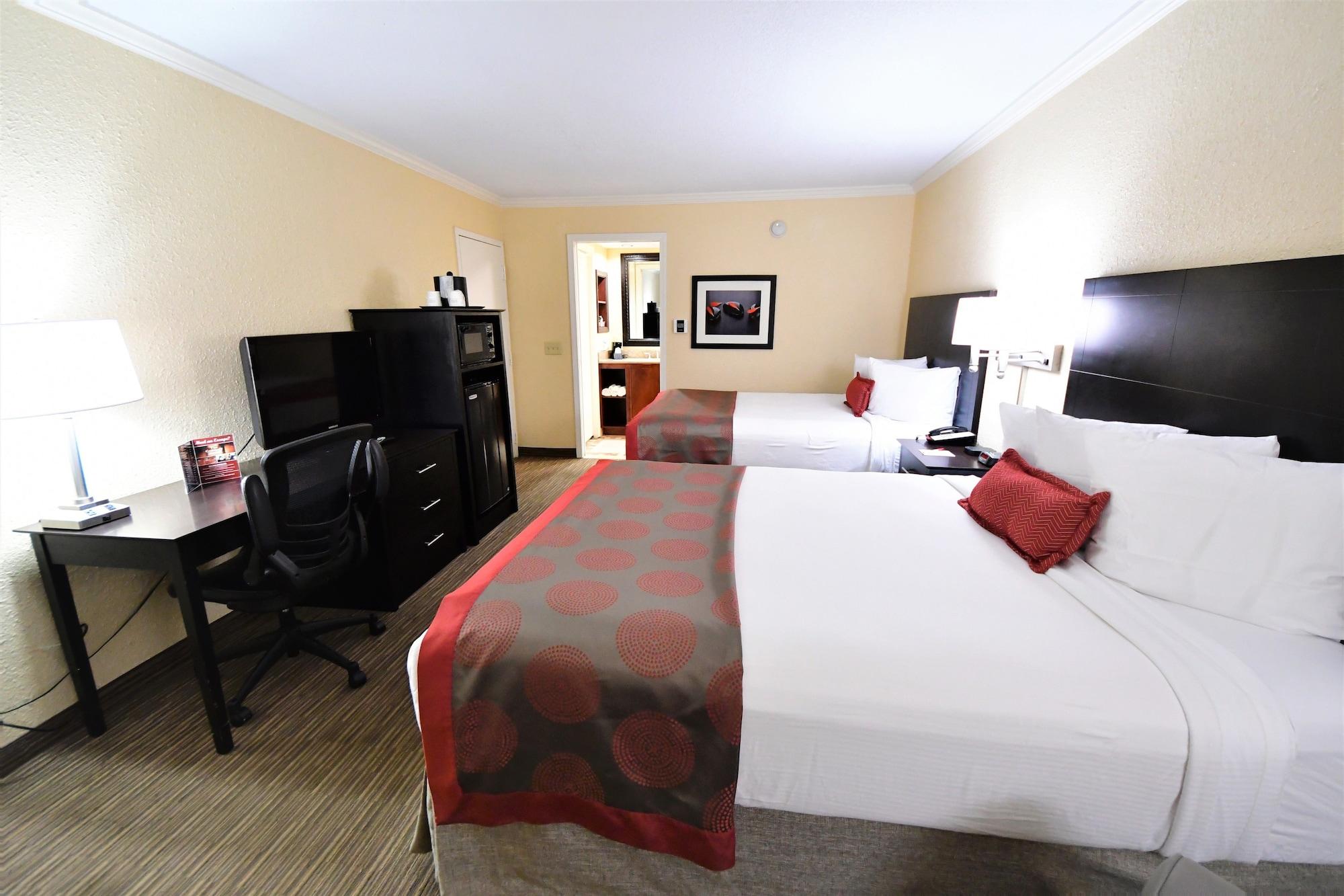 Ramada By Wyndham Jacksonville Hotel & Conference Center Exterior photo